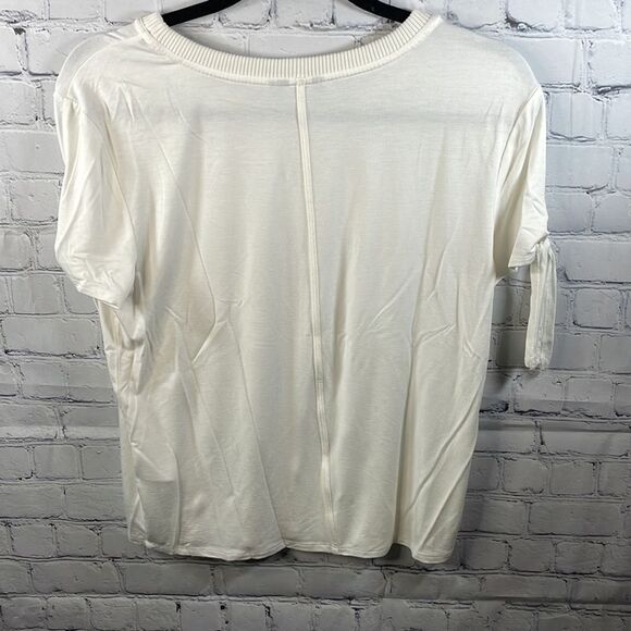 🌼✨ Marciano Cream Top - Size Medium - Perfect Condition - Picture 5 of 6